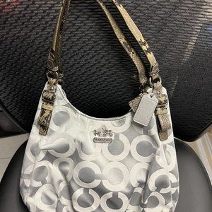 COACH A1273-17689 Madison Op Art Sateen Maggie Bag
